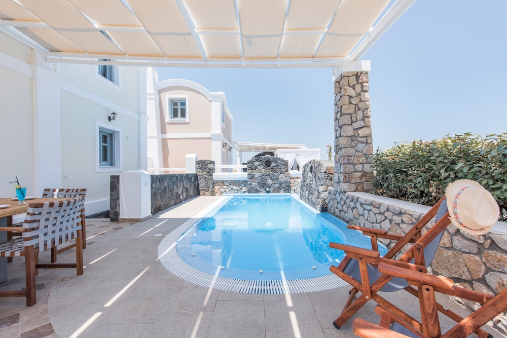 Secret Earth Santorini — Swimming pool in Kamari, South Aegean