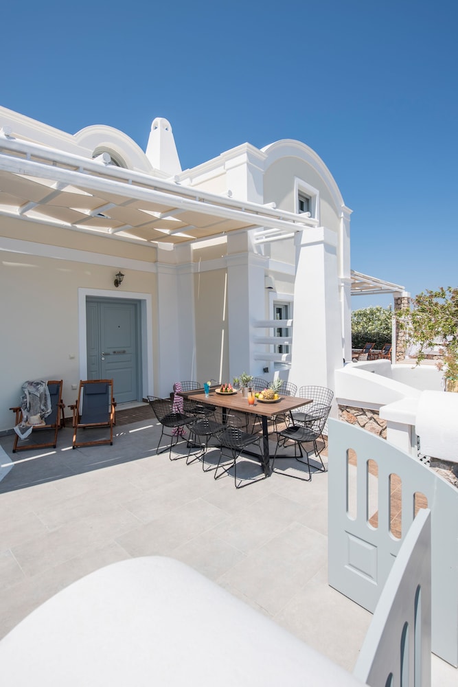 Secret Earth Santorini — Hotel building in Kamari, South Aegean