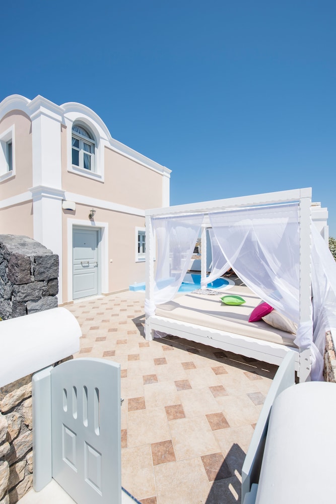 Secret Earth Santorini — Hotel building in Kamari, South Aegean