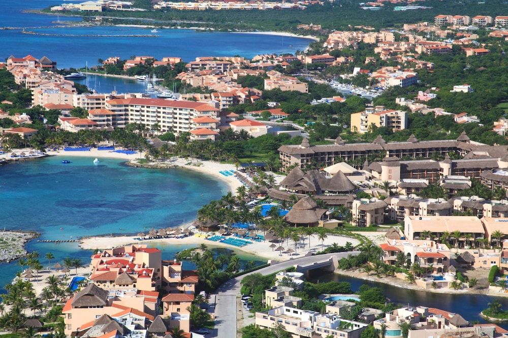 Catalonia Riviera Maya Resort and Spa All Inclusive — Attractions in the area in Puerto Aventuras, Quintana Roo
