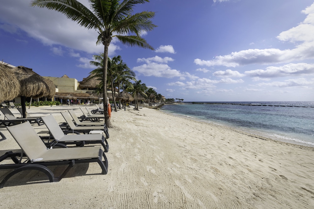 Catalonia Riviera Maya Resort and Spa All Inclusive — Beach in Puerto Aventuras, Quintana Roo