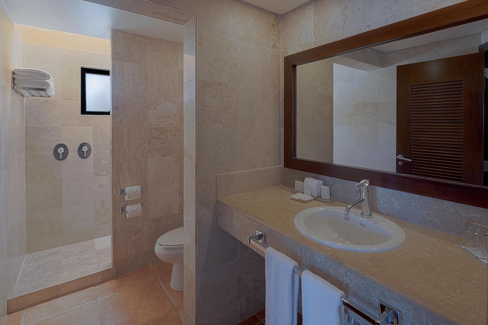 Catalonia Riviera Maya Resort and Spa All Inclusive — Hotel rooms in Puerto Aventuras, Quintana Roo