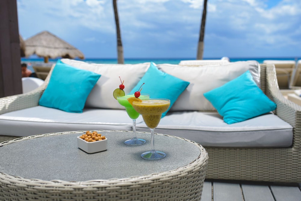 Catalonia Riviera Maya Resort and Spa All Inclusive — Beach in Puerto Aventuras, Quintana Roo