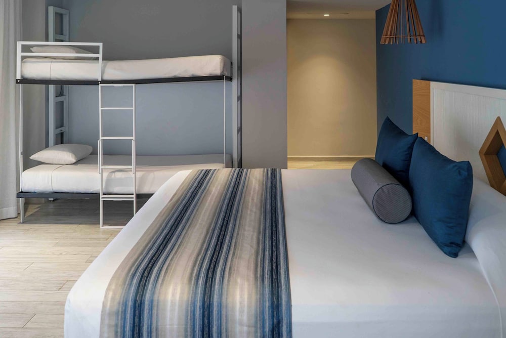 Catalonia Riviera Maya Resort and Spa All Inclusive — Hotel rooms in Puerto Aventuras, Quintana Roo