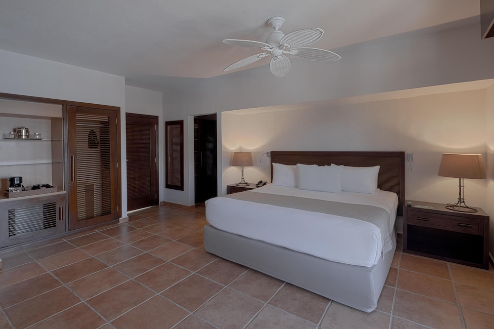 Catalonia Riviera Maya Resort and Spa All Inclusive — Hotel rooms in Puerto Aventuras, Quintana Roo