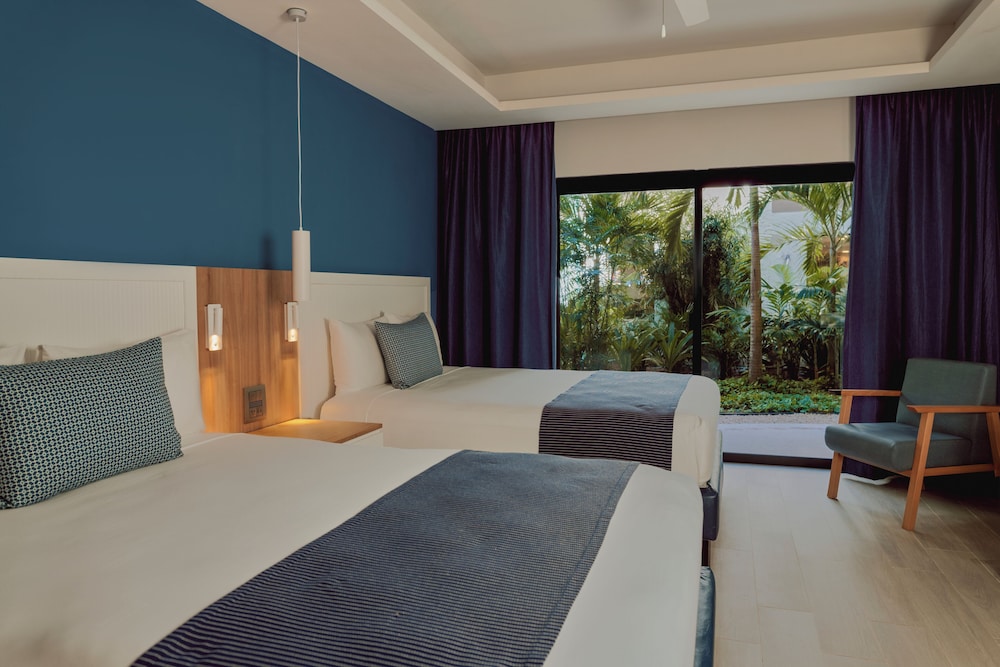 Catalonia Riviera Maya Resort and Spa All Inclusive — Hotel rooms in Puerto Aventuras, Quintana Roo