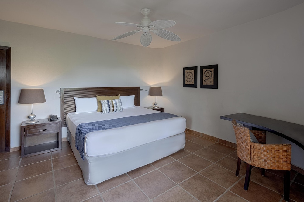 Catalonia Riviera Maya Resort and Spa All Inclusive — Hotel rooms in Puerto Aventuras, Quintana Roo