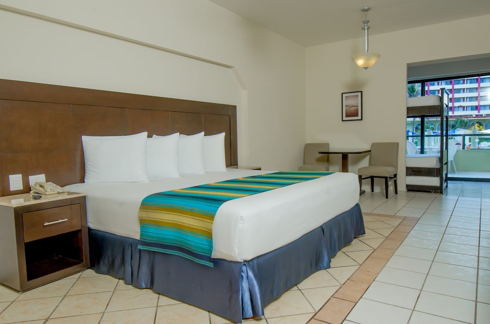 Crown Paradise Club Cancun All Inclusive — View in Cancun, Quintana Roo