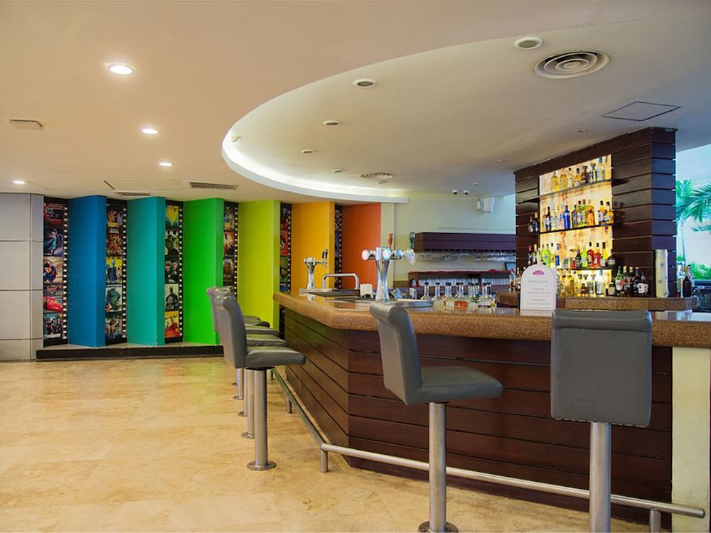 Crown Paradise Club Cancun All Inclusive — Restaurant in Cancun, Quintana Roo