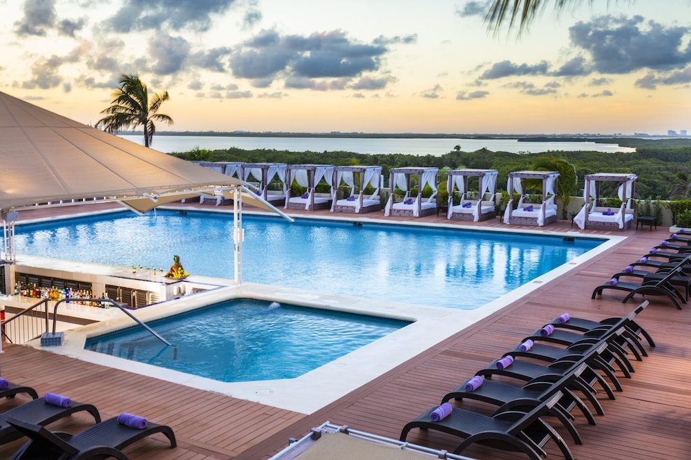Crown Paradise Club Cancun All Inclusive — Pool in Cancun, Quintana Roo