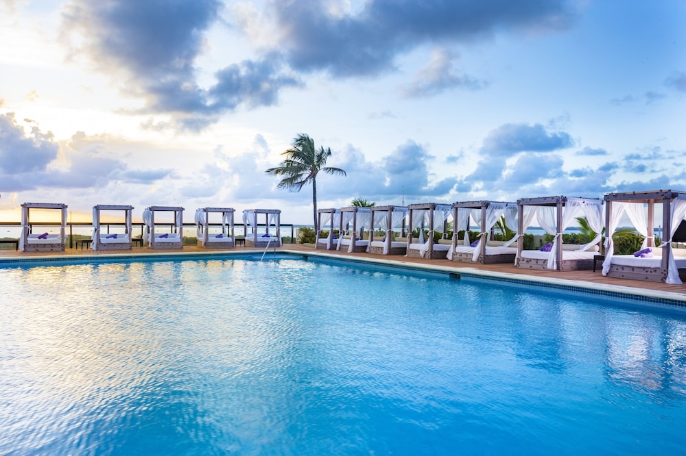Crown Paradise Club Cancun All Inclusive — Pool in Cancun, Quintana Roo