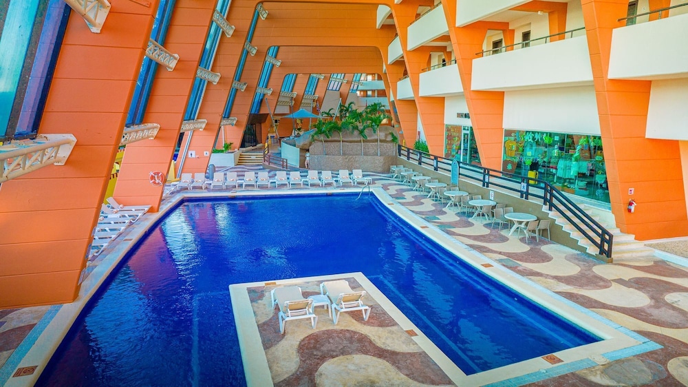 Crown Paradise Club Cancun All Inclusive — Pool in Cancun, Quintana Roo