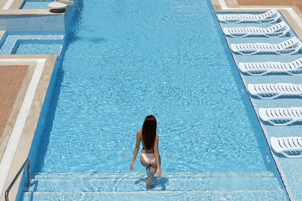 Alaaddin Beach Hotel - Adults Only — Swimming pool in Alanya