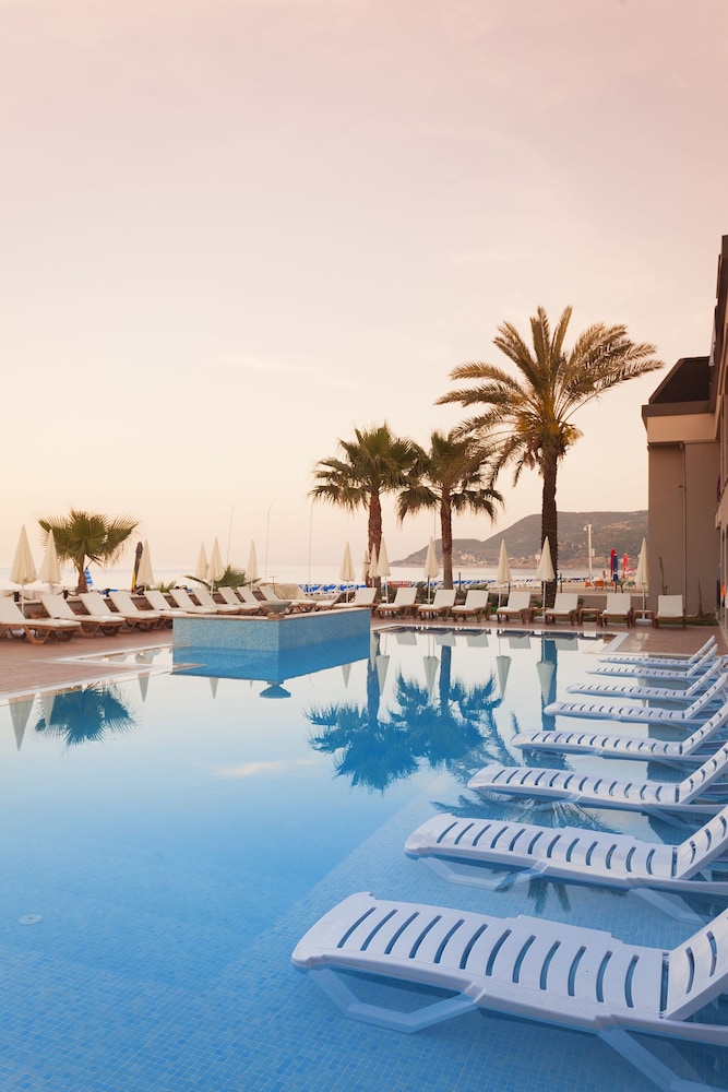 Alaaddin Beach Hotel - Adults Only — Main photo in Alanya