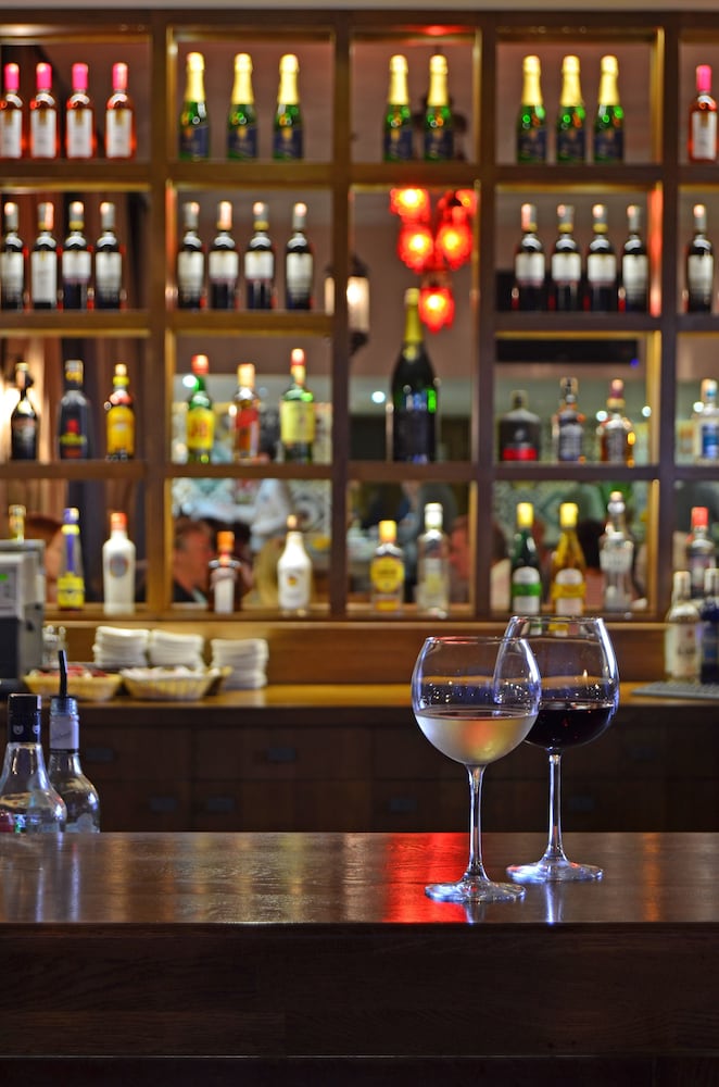 Alaaddin Beach Hotel - Adults Only — Restaurant & bars in Alanya