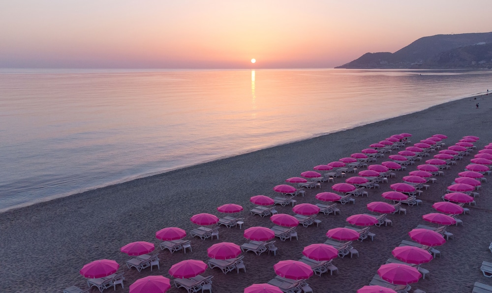 Alaaddin Beach Hotel - Adults Only — Beach in Alanya