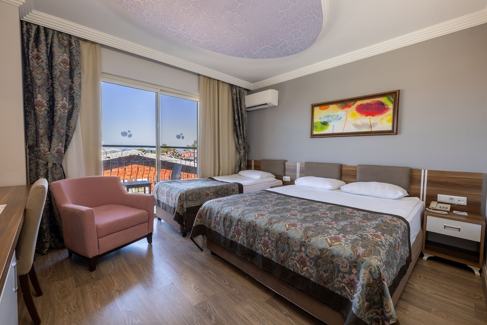 Crystal Aura Aqua Collection - All inclusive — Rooms in Kemer