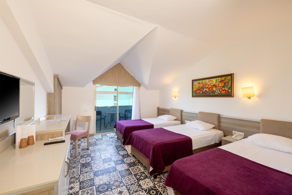 Crystal Aura Aqua Collection - All inclusive — Rooms in Kemer