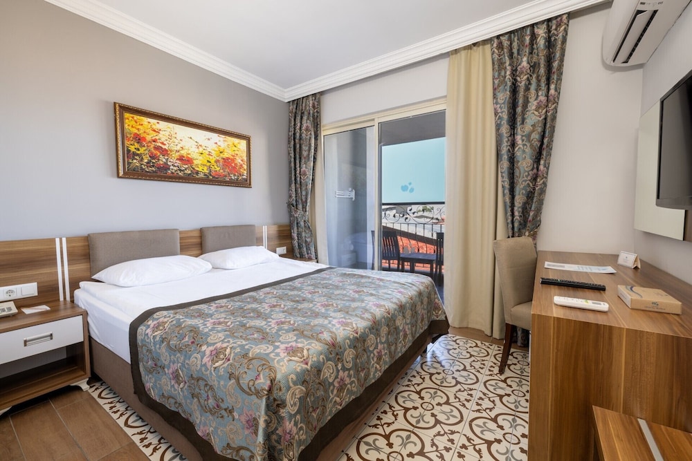 Crystal Aura Aqua Collection - All inclusive — Rooms in Kemer