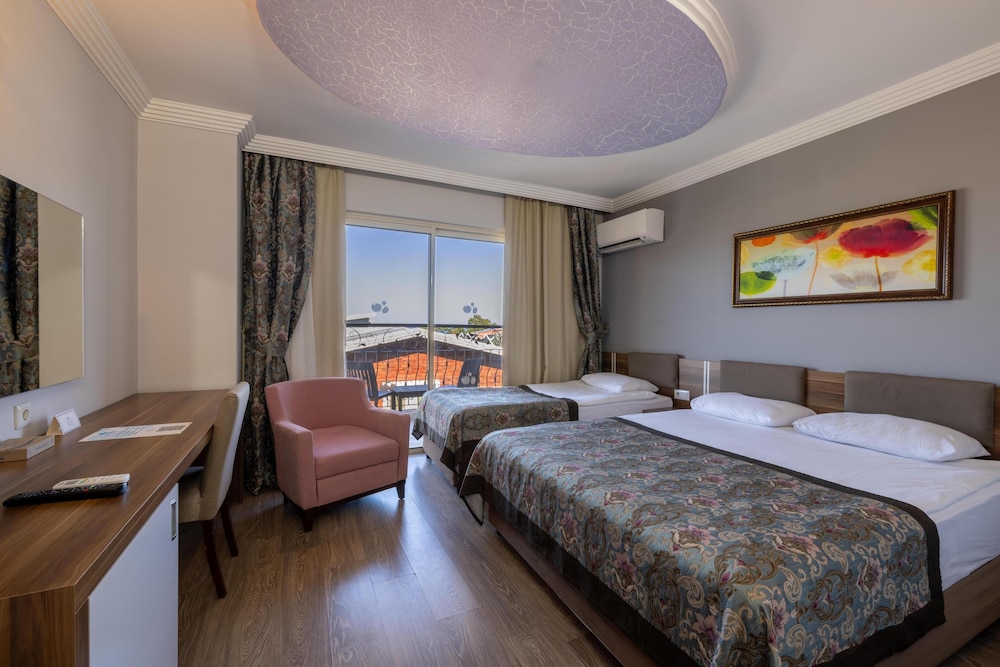 Crystal Aura Aqua Collection - All inclusive — Rooms in Kemer