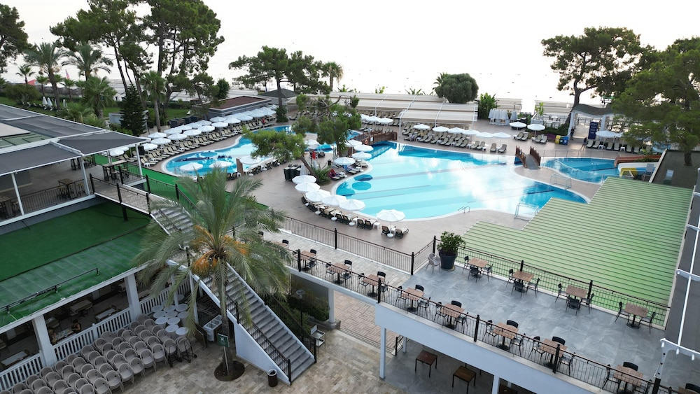 Crystal Aura Aqua Collection - All inclusive — Pool in Kemer