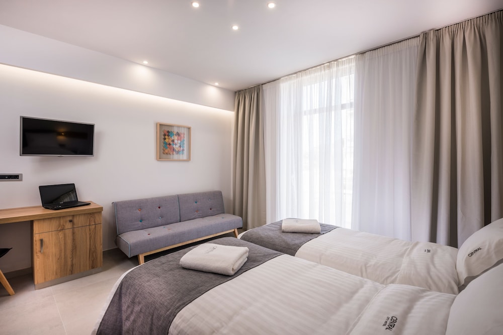Central City Hotel — Hotel rooms in Chania