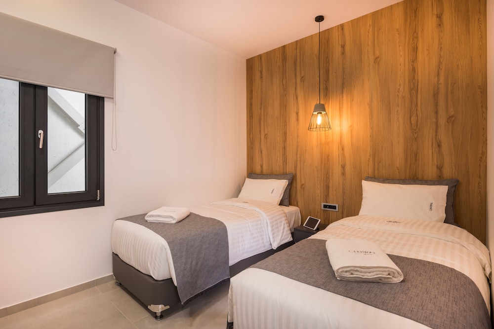Central City Hotel — Hotel rooms in Chania