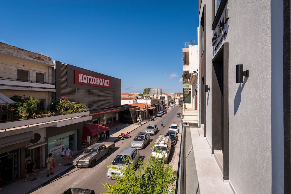 Central City Hotel — Main photo in Chania