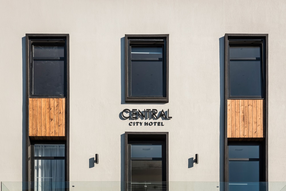 Central City Hotel — Hotel building in Chania