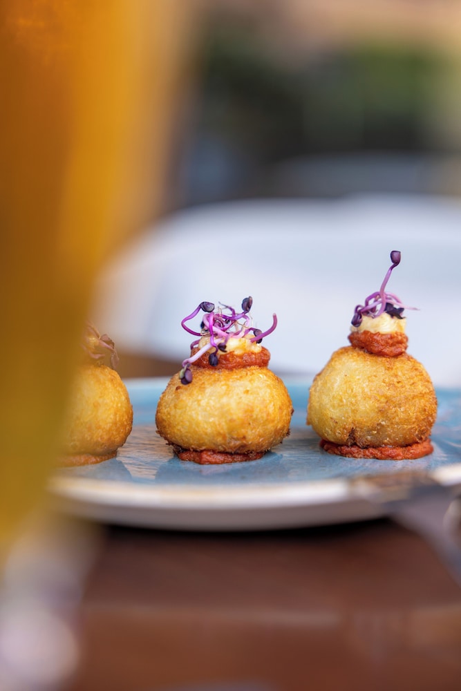 Hotel SB Glow 4 Sup — Restaurant & bars in Barcelona, Catalonia