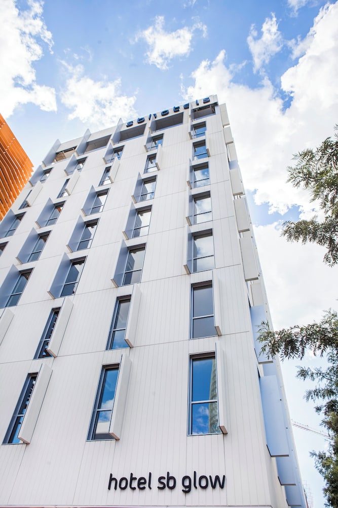 Hotel SB Glow 4 Sup — Hotel building in Barcelona, Catalonia