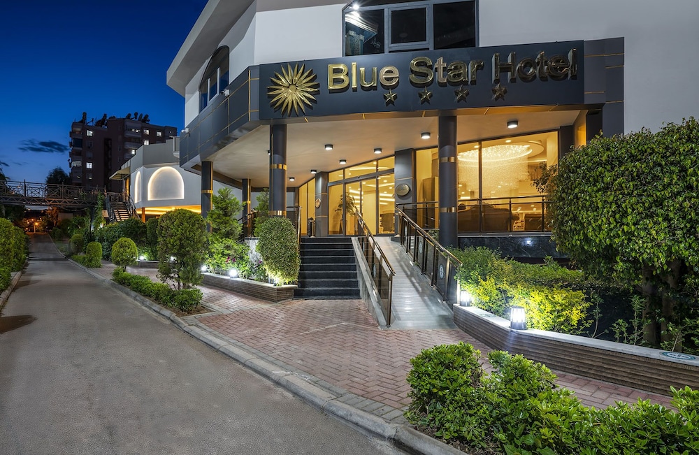 Blue Star Hotel - All Inclusive — Hotel building in Alanya