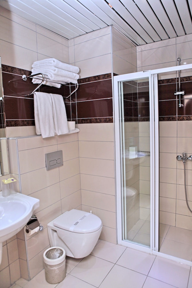 Blue Star Hotel - All Inclusive — Hotel rooms in Alanya