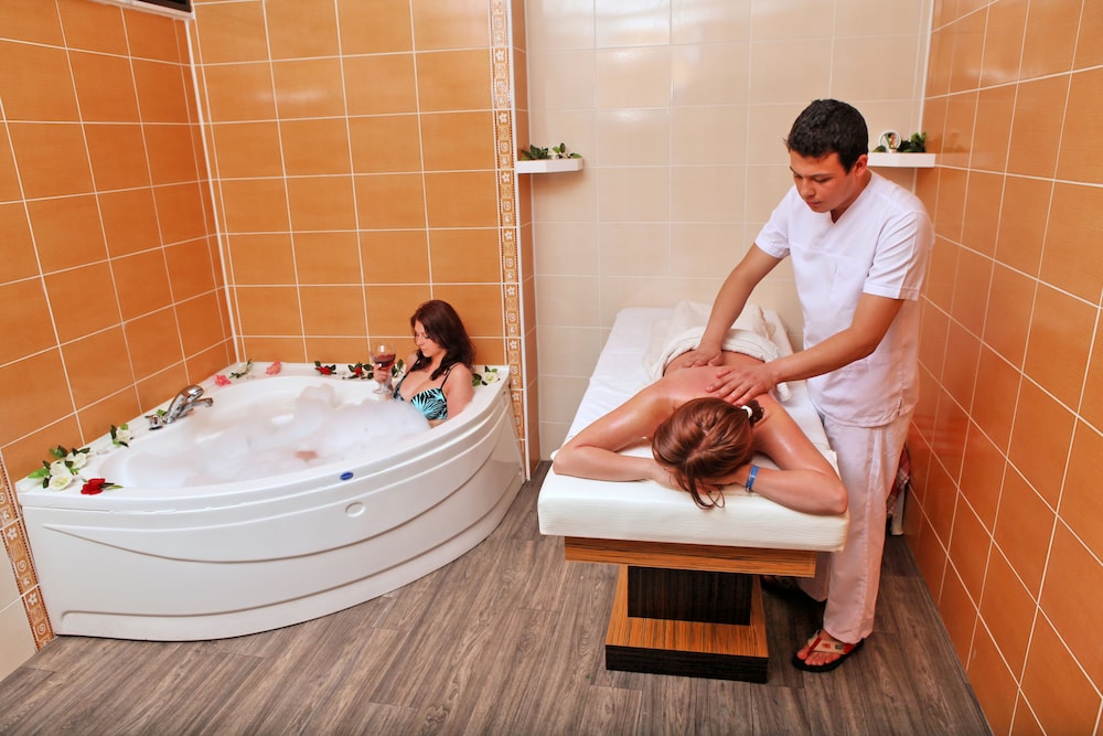 Blue Star Hotel - All Inclusive — Spa in Alanya