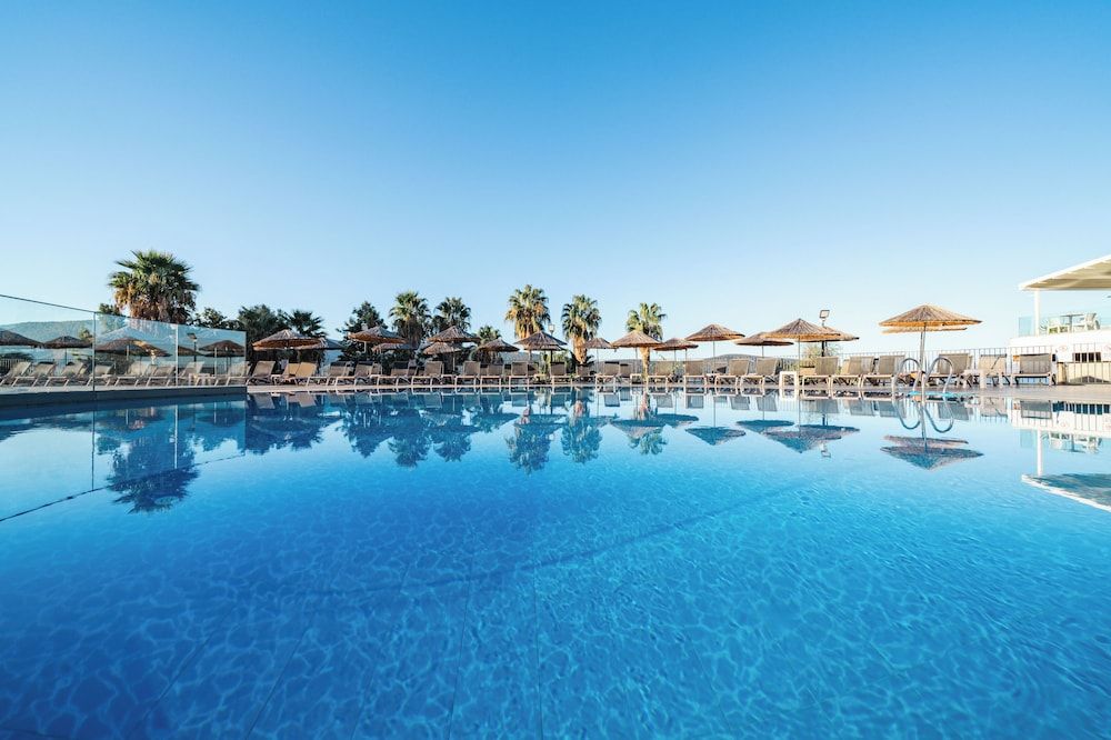 Bodrum Holiday Resort & Spa