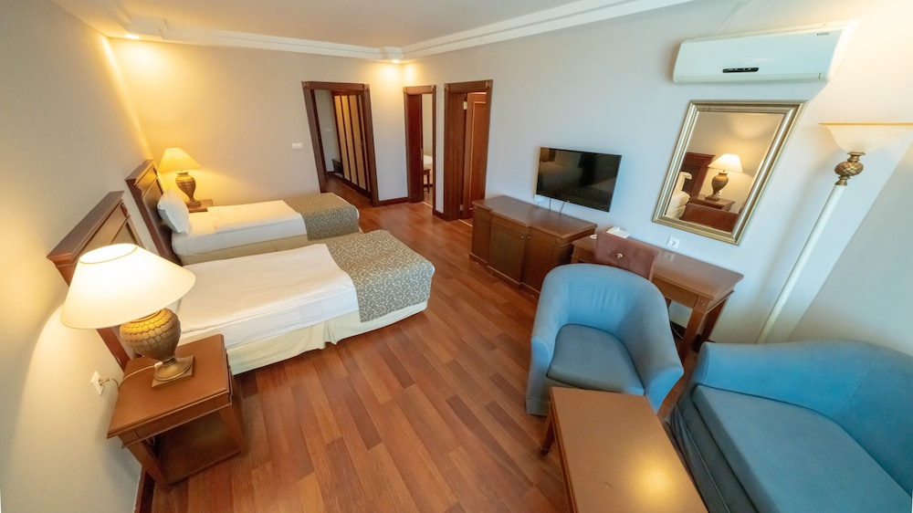 Bodrum Holiday Resort & Spa — Hotel rooms in Bodrum, Mugla