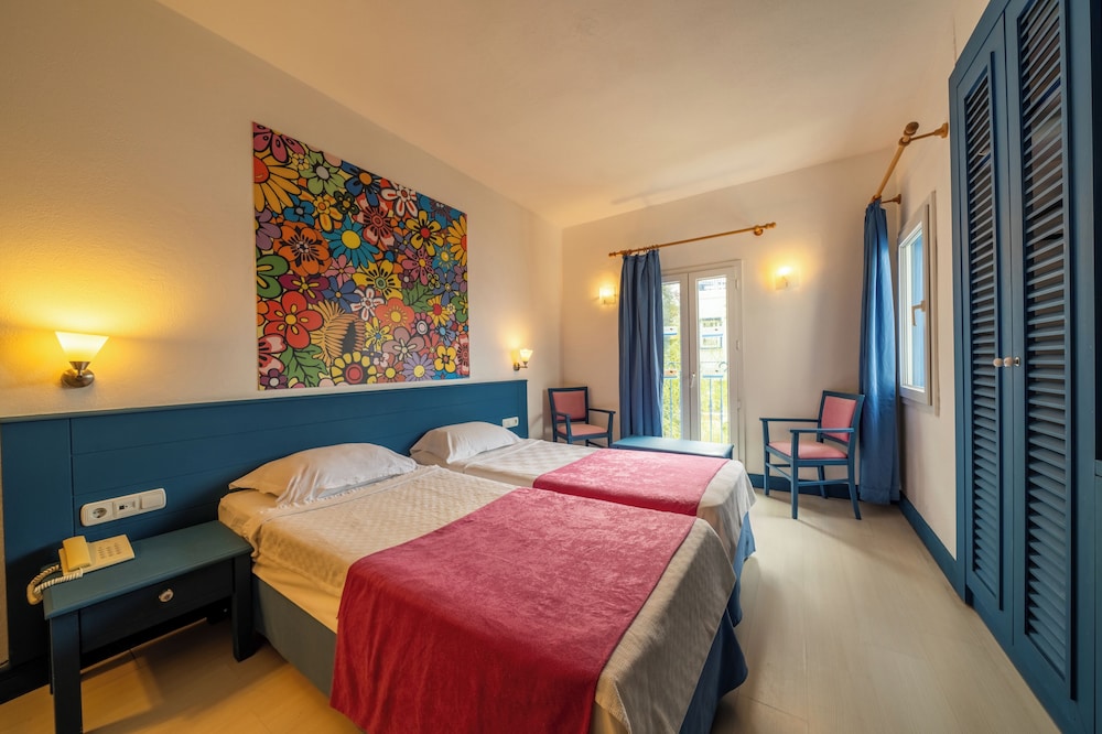 Bodrum Holiday Resort & Spa — Hotel rooms in Bodrum, Mugla