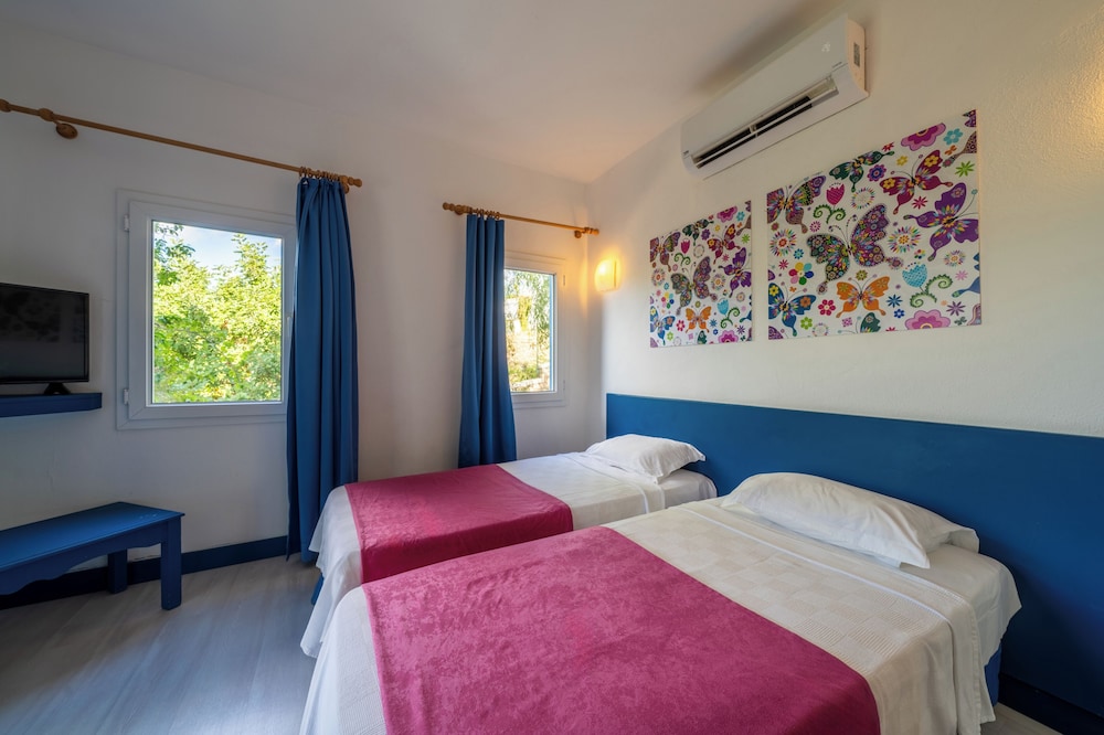 Bodrum Holiday Resort & Spa — Hotel rooms in Bodrum, Mugla