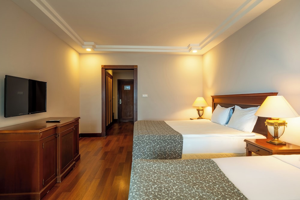 Bodrum Holiday Resort & Spa — Hotel rooms in Bodrum, Mugla