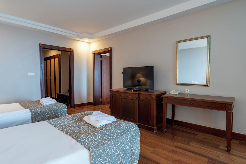 Bodrum Holiday Resort & Spa — Hotel rooms in Bodrum, Mugla