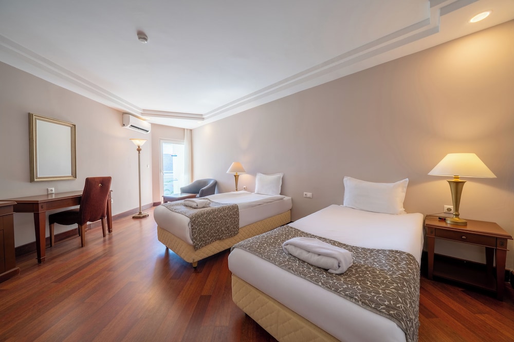Bodrum Holiday Resort & Spa — Hotel rooms in Bodrum, Mugla