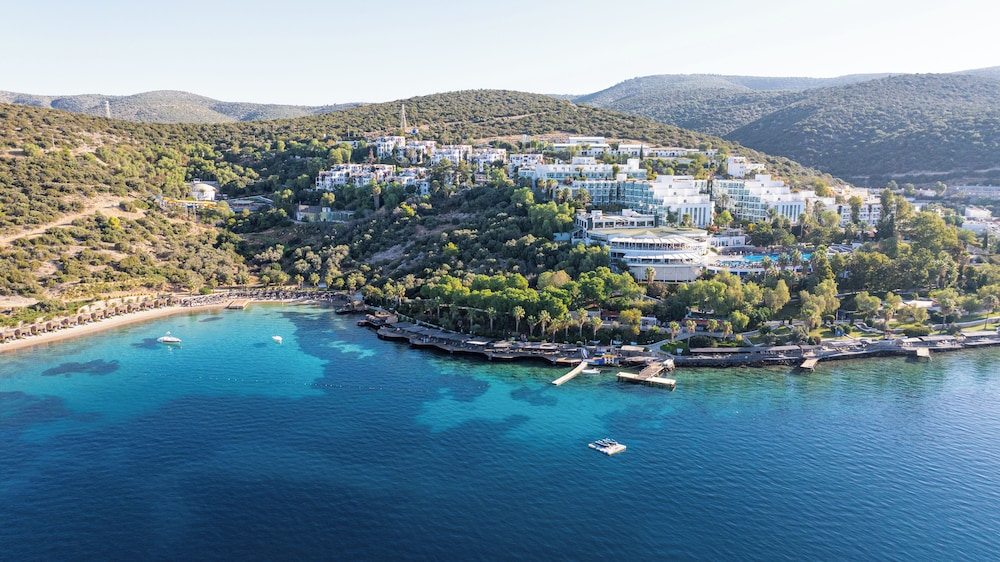 Bodrum Holiday Resort & Spa — Beach in Bodrum, Mugla