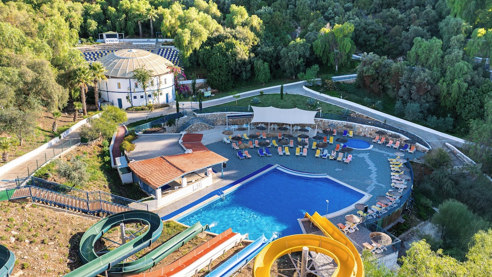 Bodrum Holiday Resort & Spa — Swimming pool in Bodrum, Mugla