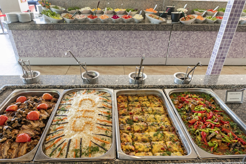 Club Hotel Sera - All Inclusive — Restaurant in Lara