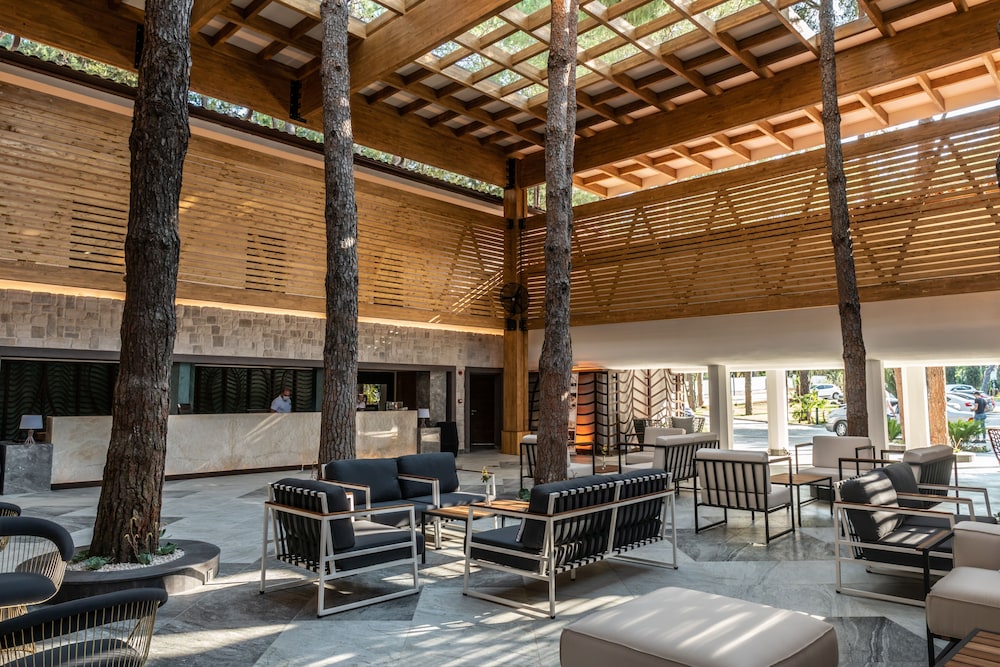 Baia Salima Kemer — Hotel building in Kemer