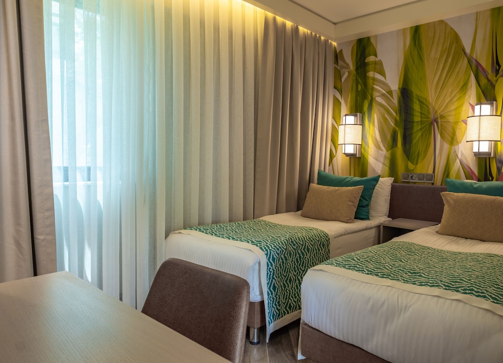 Baia Salima Kemer — Hotel rooms in Kemer