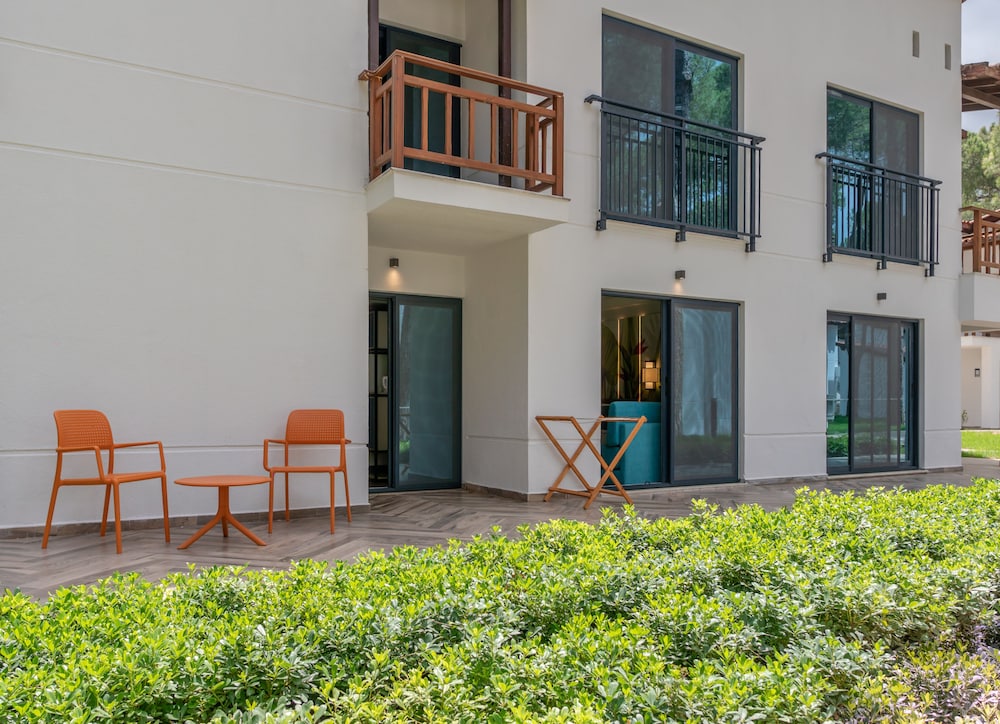 Baia Salima Kemer — Hotel building in Kemer