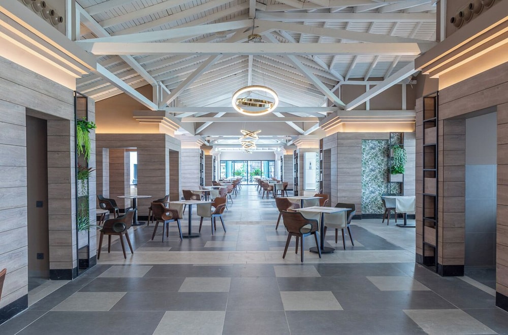 Baia Salima Kemer — Restaurant & bars in Kemer