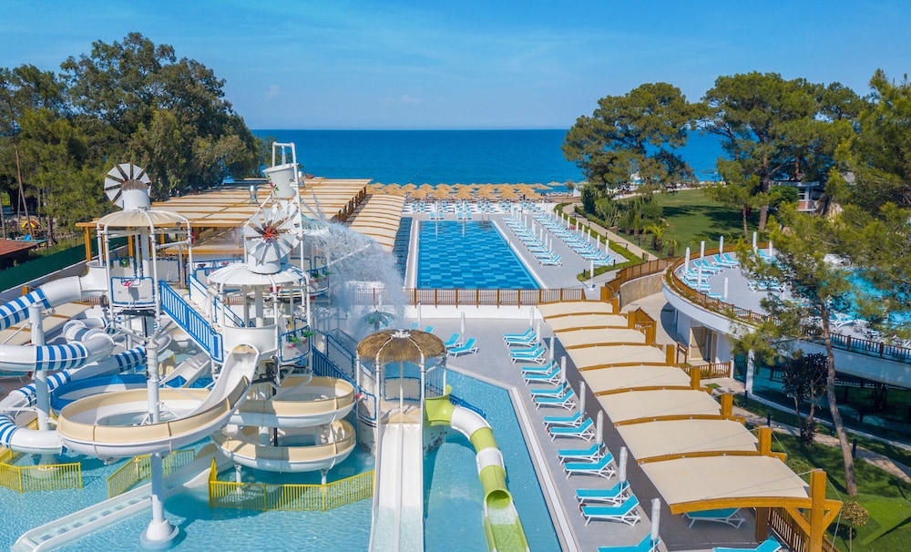 Baia Salima Kemer — Swimming pool in Kemer