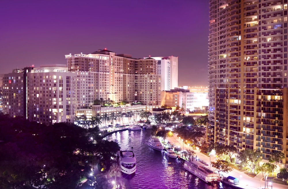 Riverside Hotel — Hotel rooms in Fort Lauderdale, Florida